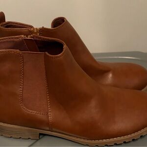 Sonoma Women's Tan Ankle Booties
